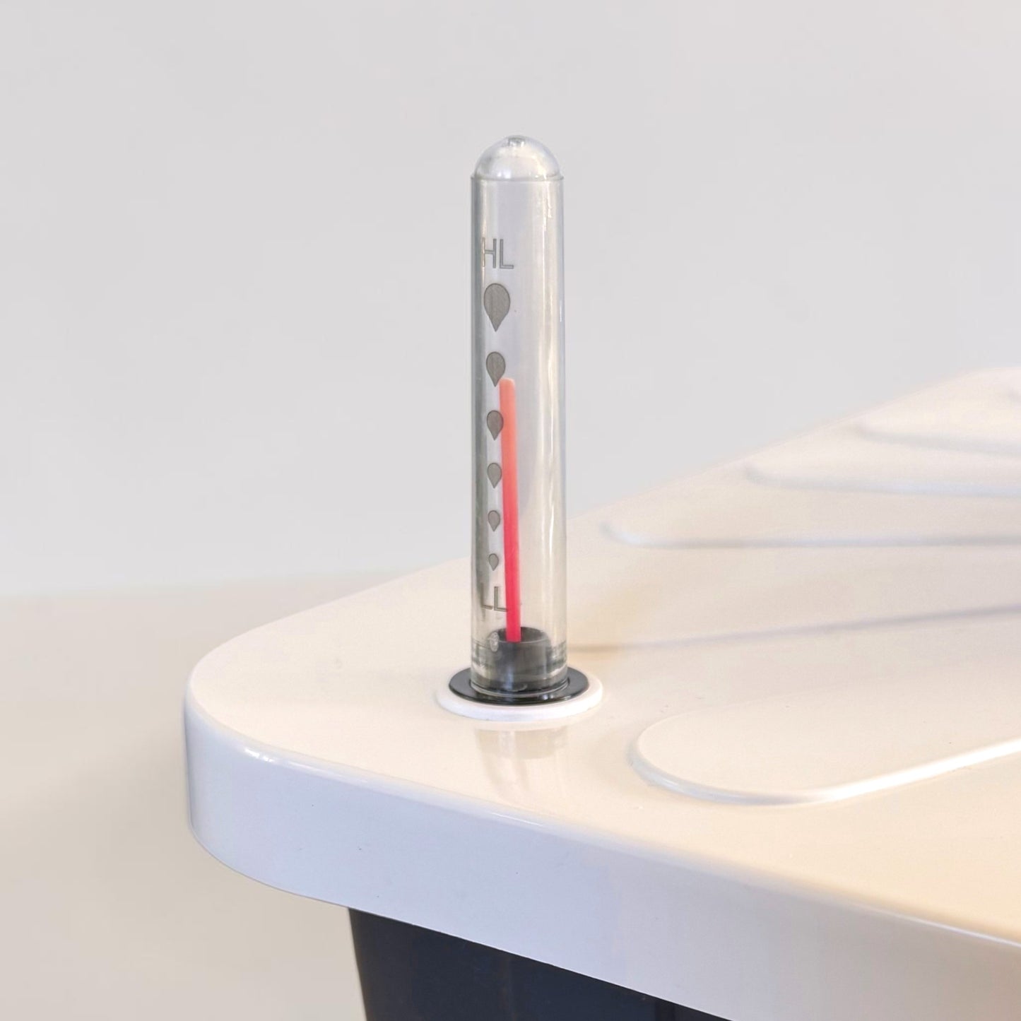 FlowGrow water level gauge for hydroponic tower reservoir